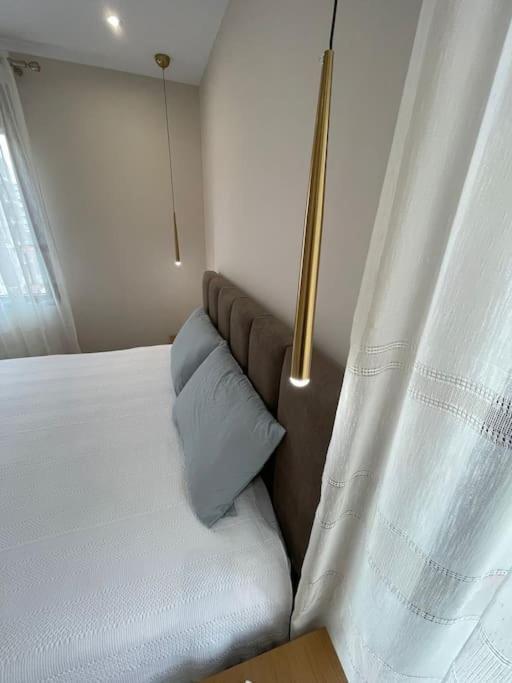 Melody Apartment In คอร์เชอ ภายนอก รูปภาพ