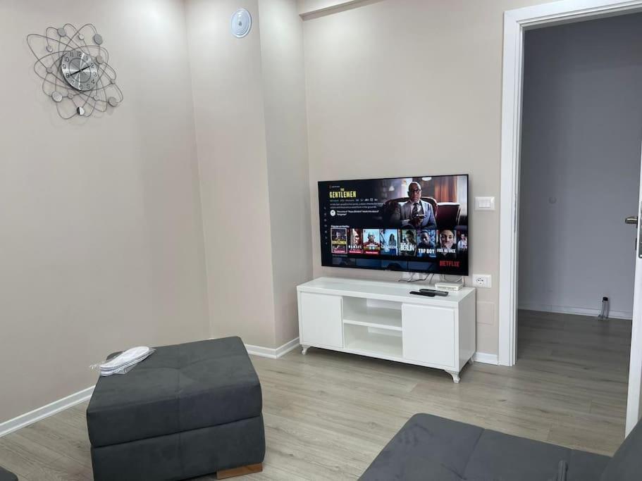 Melody Apartment In คอร์เชอ ภายนอก รูปภาพ
