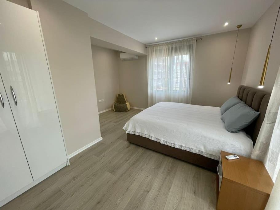 Melody Apartment In คอร์เชอ ภายนอก รูปภาพ