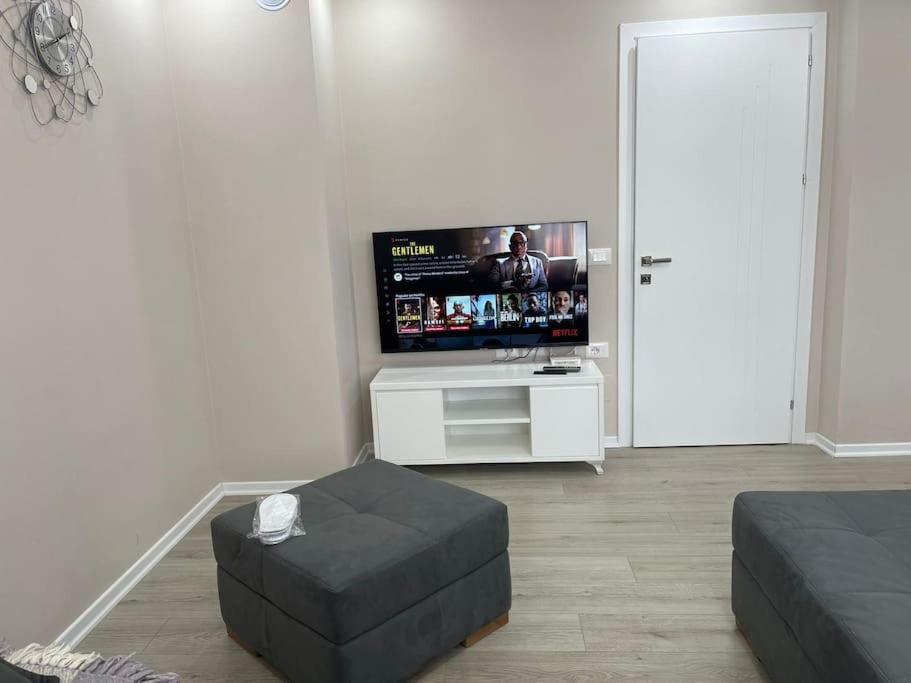 Melody Apartment In คอร์เชอ ภายนอก รูปภาพ