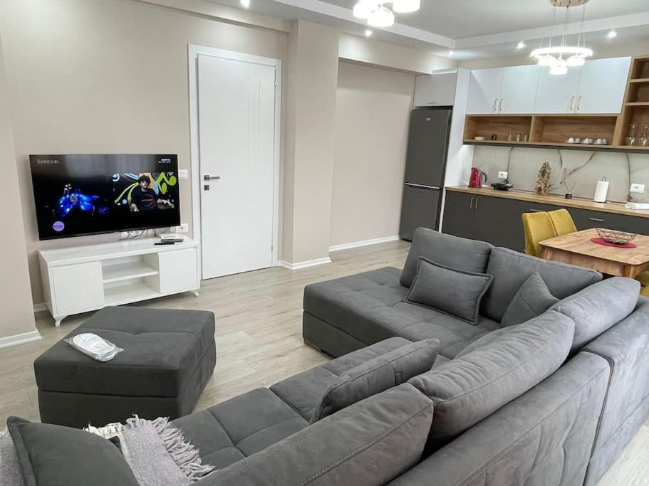 Melody Apartment In คอร์เชอ ภายนอก รูปภาพ