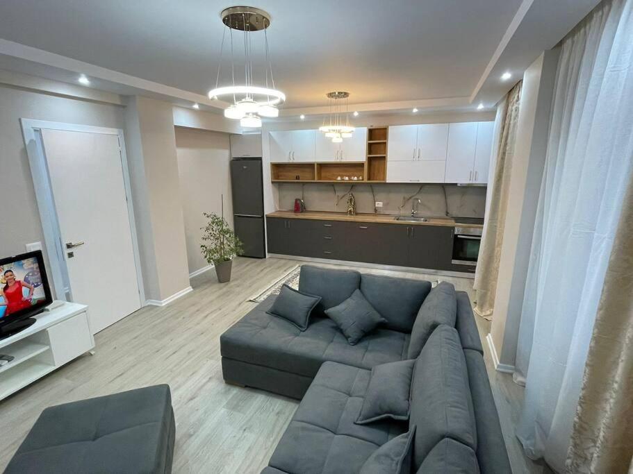 Melody Apartment In คอร์เชอ ภายนอก รูปภาพ