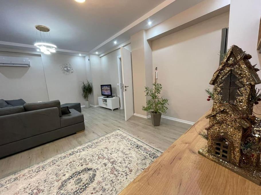 Melody Apartment In คอร์เชอ ภายนอก รูปภาพ